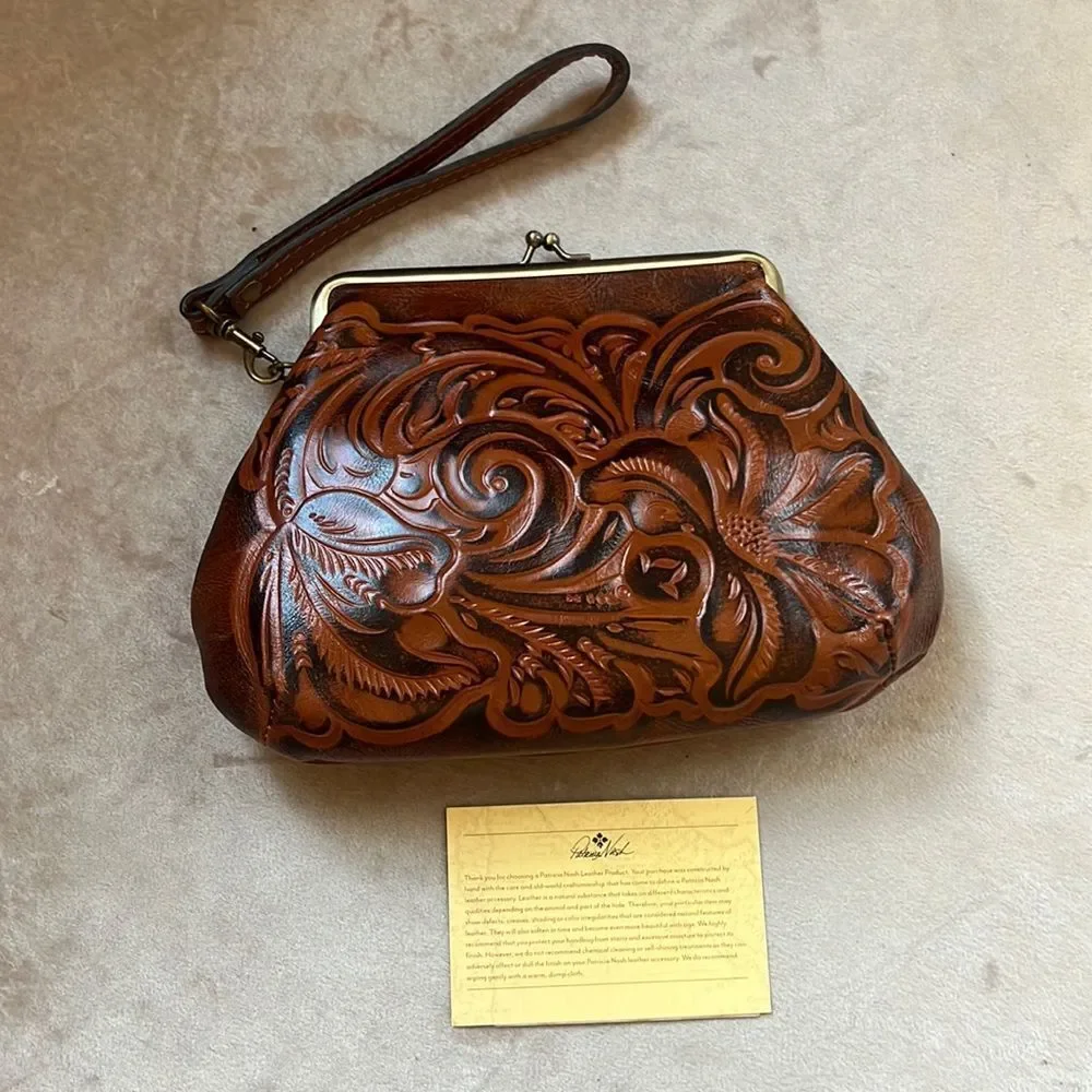 Like New!!! Patricia Nash Leather Snap Wristlet with Registration Card